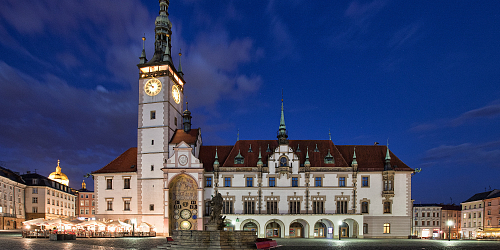 Rathaus von Olomouc und astronomische Uhr